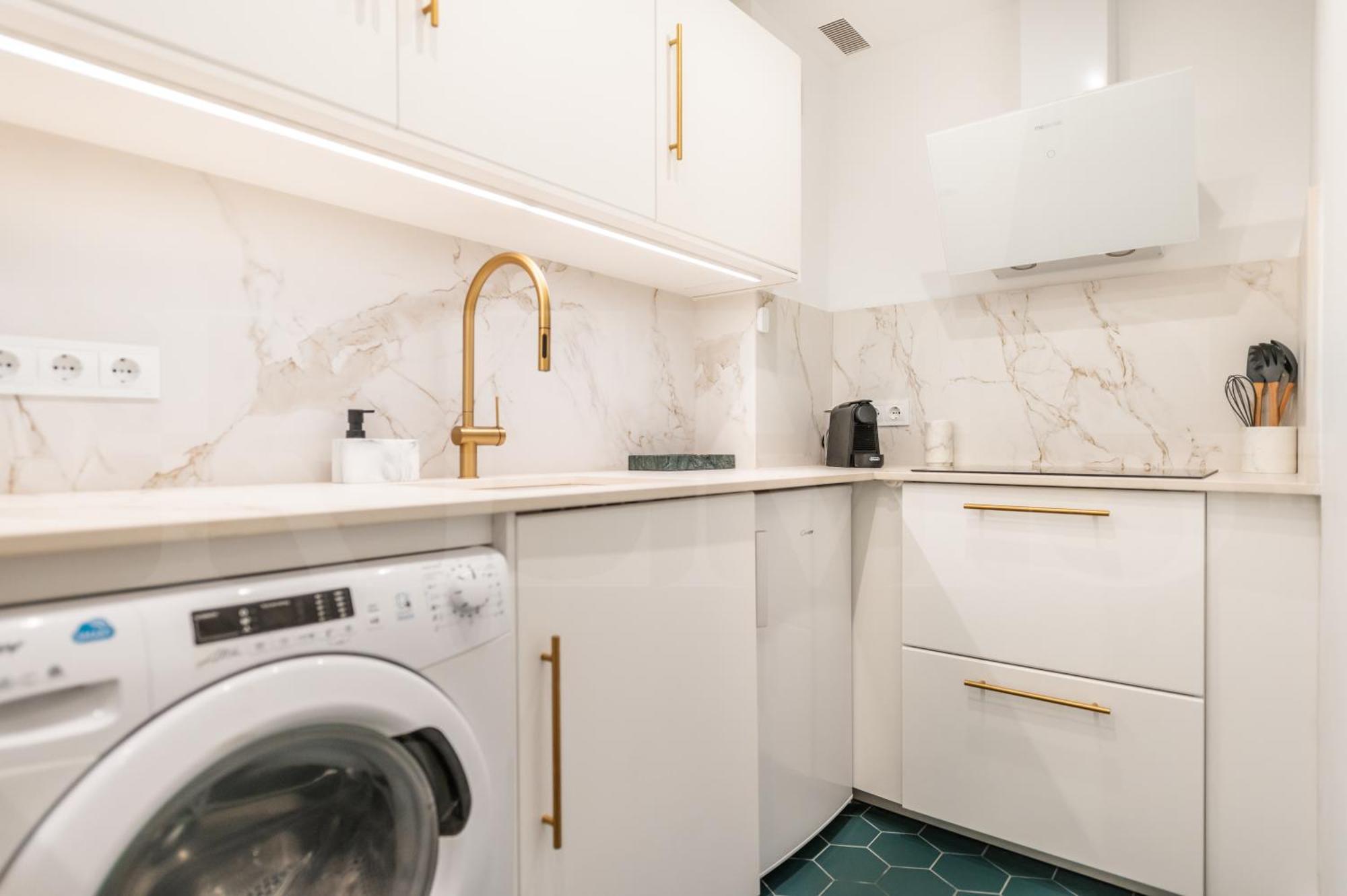 Glamorous Flat In The Heart Of Malaga By Rems エクステリア 写真
