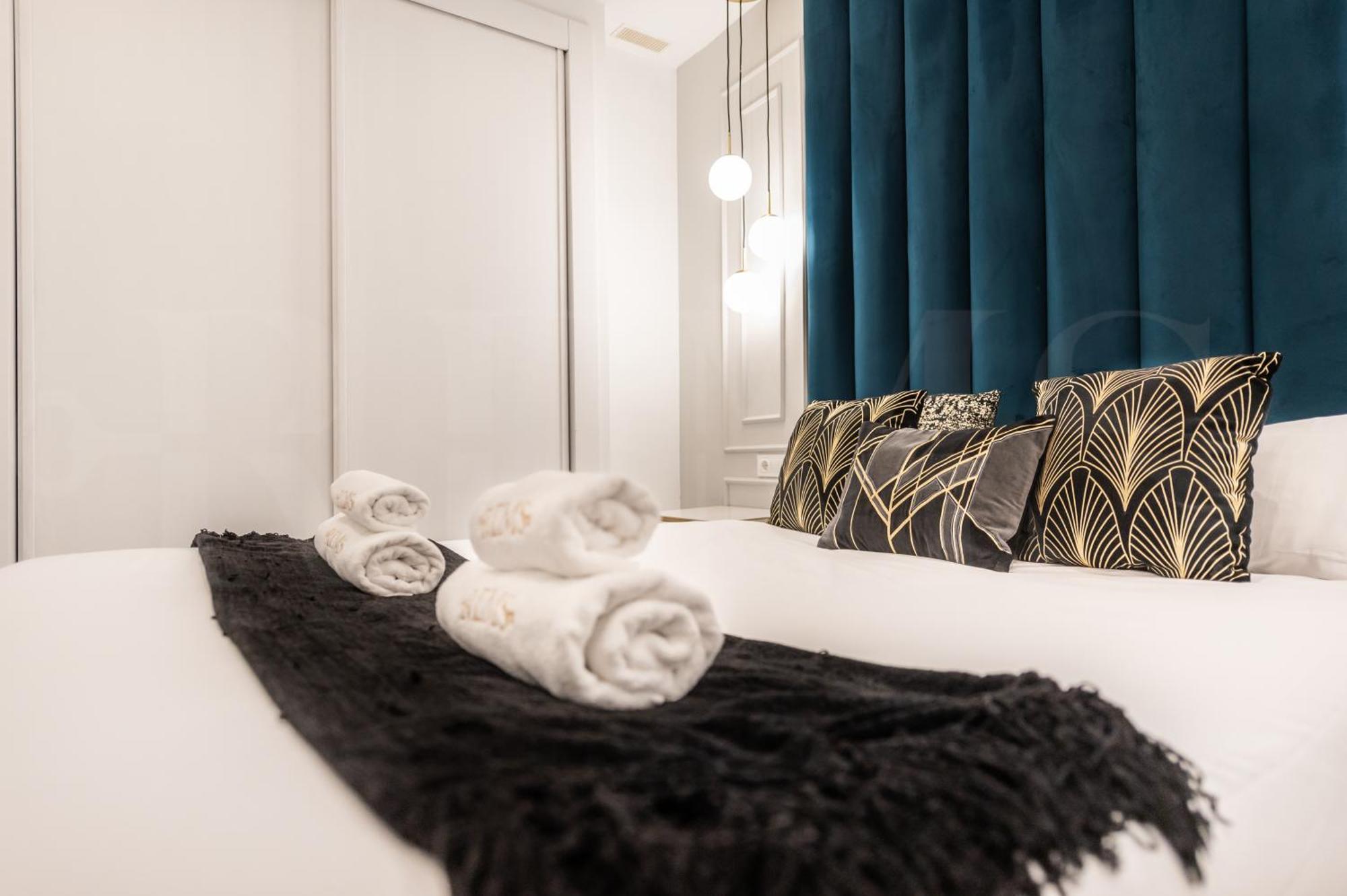 Glamorous Flat In The Heart Of Malaga By Rems エクステリア 写真